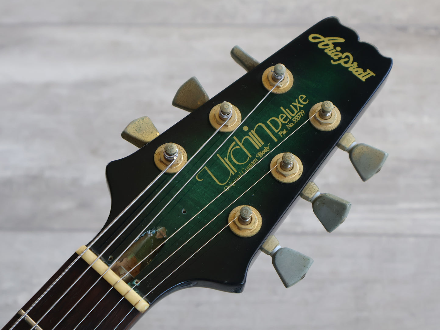 1982 Aria Pro II Japan U-DELUXE Urchin Deluxe (Green-Black Sunburst)