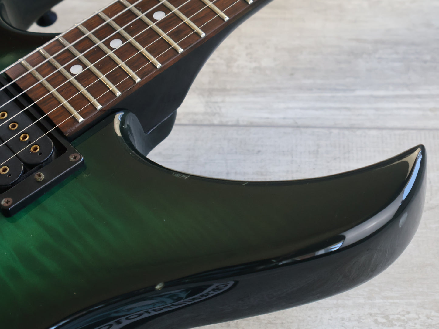 1982 Aria Pro II Japan U-DELUXE Urchin Deluxe (Green-Black Sunburst)