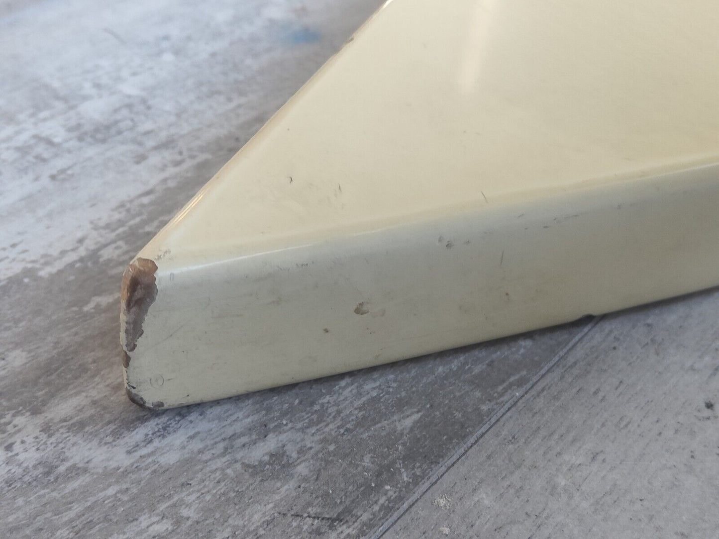 1987 Fernandes Japan BX-70 Short Scale Explorer (Vintage White)