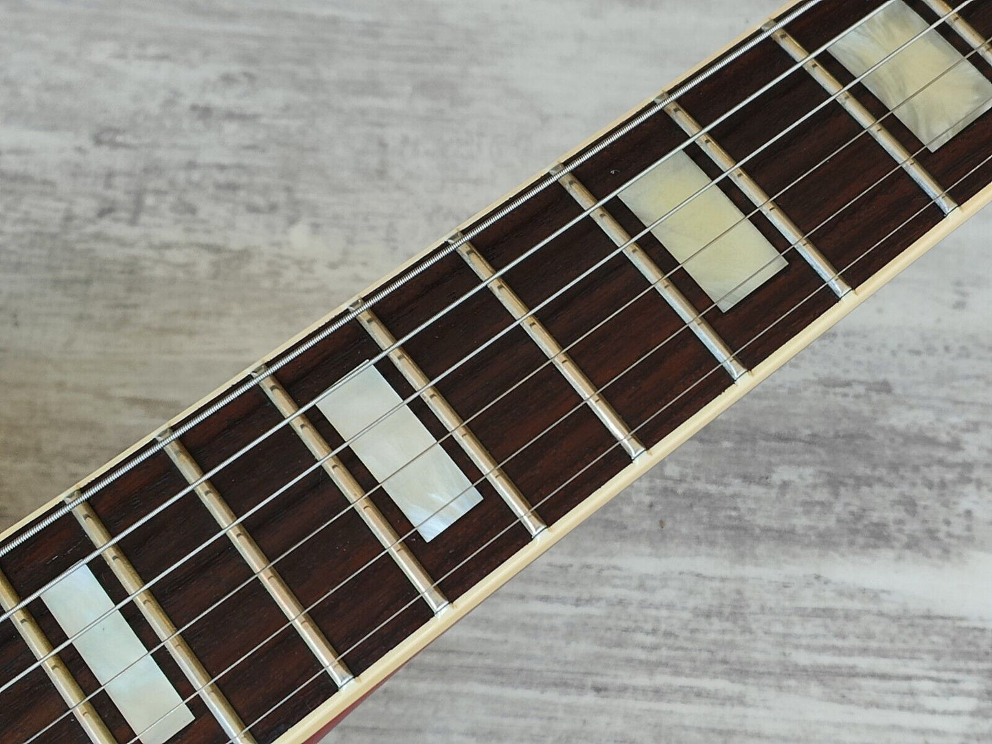 1982 Greco Japan EG-600P Super Power Les Paul Custom 3PU (Cherry Sunburst)