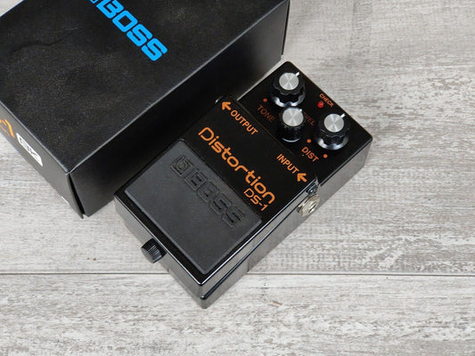 2016 Boss DS-1BK Guitar Center Exclusive Limited Edition Distortion (1 of 3000)