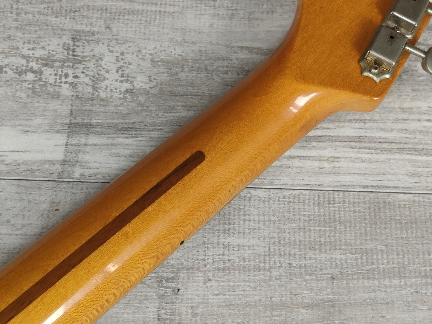 2000 Fender USA American Vintage '57 Reissue Stratocaster (Nitro CAR Relic)