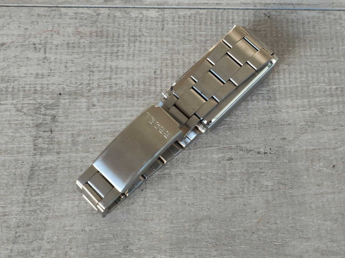 boss pedal watch Vintage Boss Pedals SYB-3 Bass Synthesiser Rare Promotional Wrist Watc – Cool Old Guitars