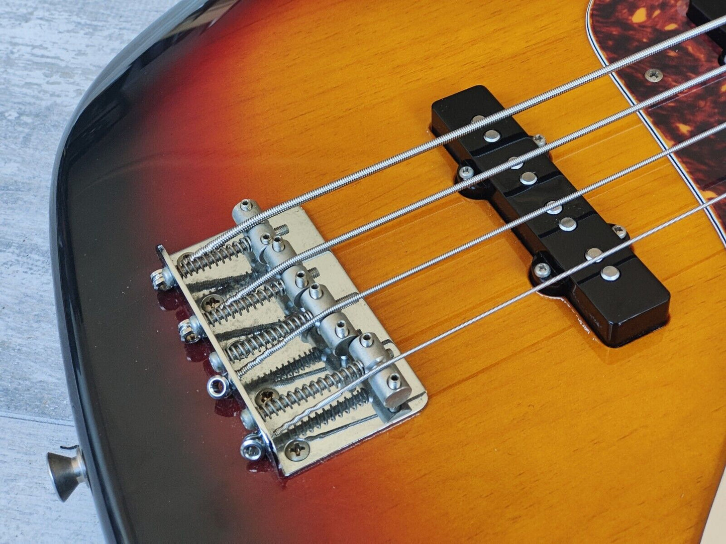 1999 Fender Japan (by Tokai) JB62-58 '62 Reissue Jazz Bass (Sunburst)