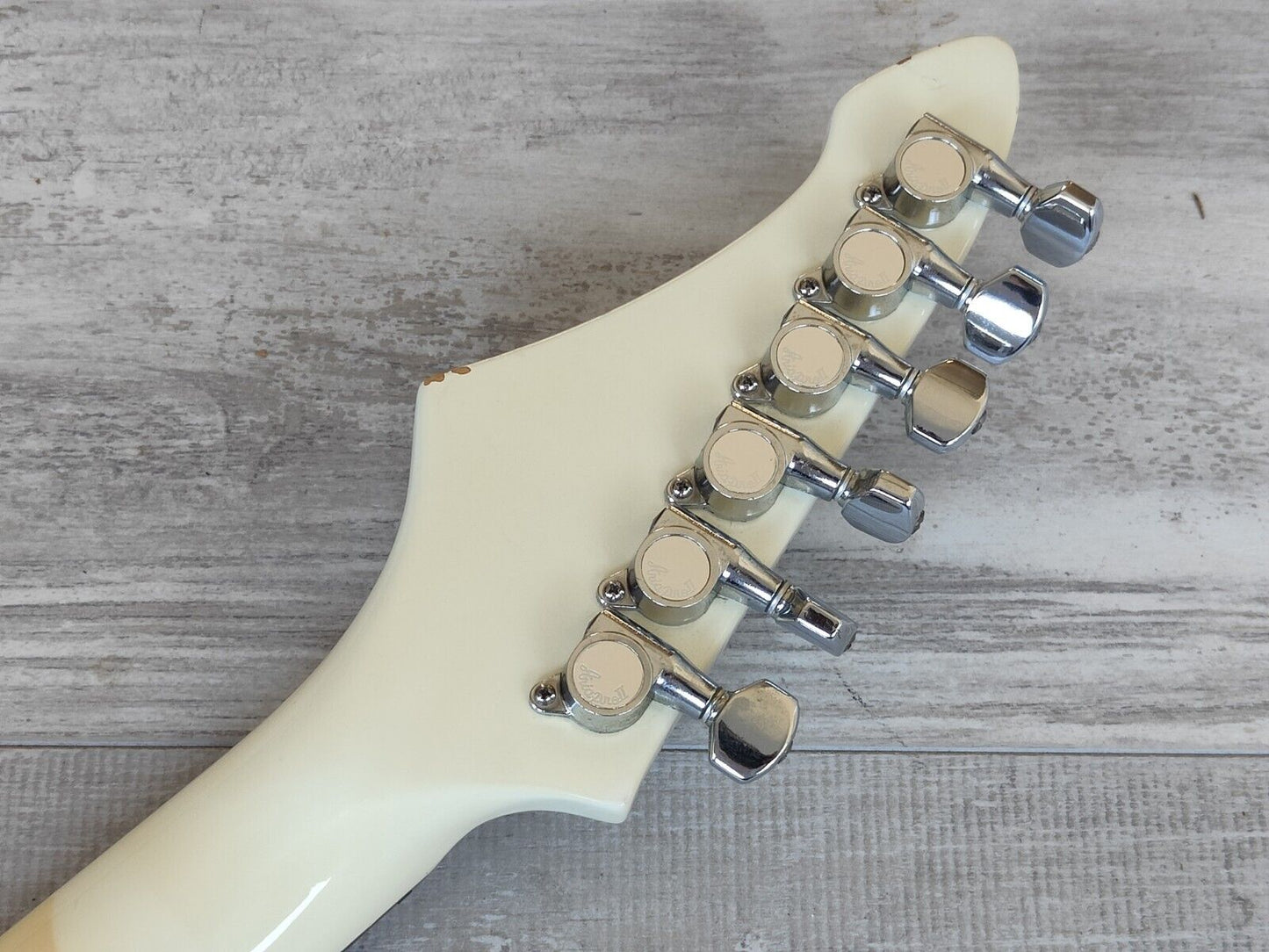 1990's Aria Pro II RS Wildcat (White)