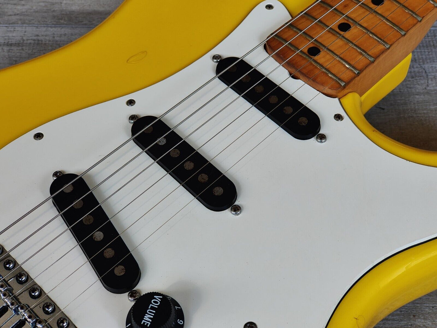 1970's Founder Japan Stratocaster (Graffiti Yellow)