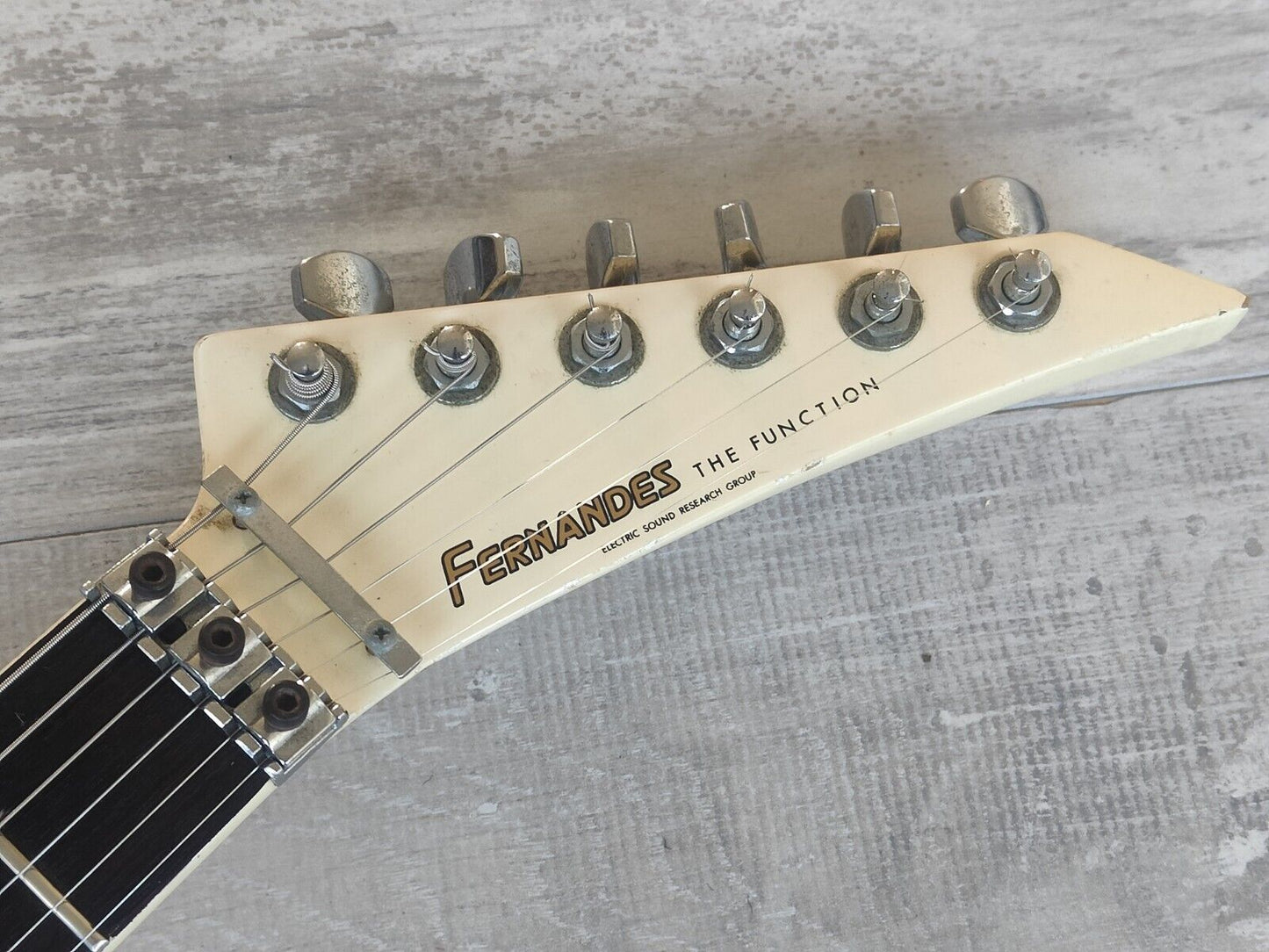 1987 Fernandes Japan BX-70 Short Scale Explorer (Vintage White)