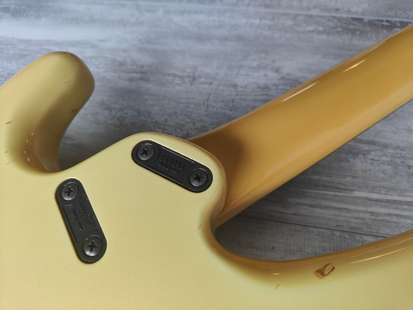 1990's Yamaha Japan Motion B Series Bass (Aged White)