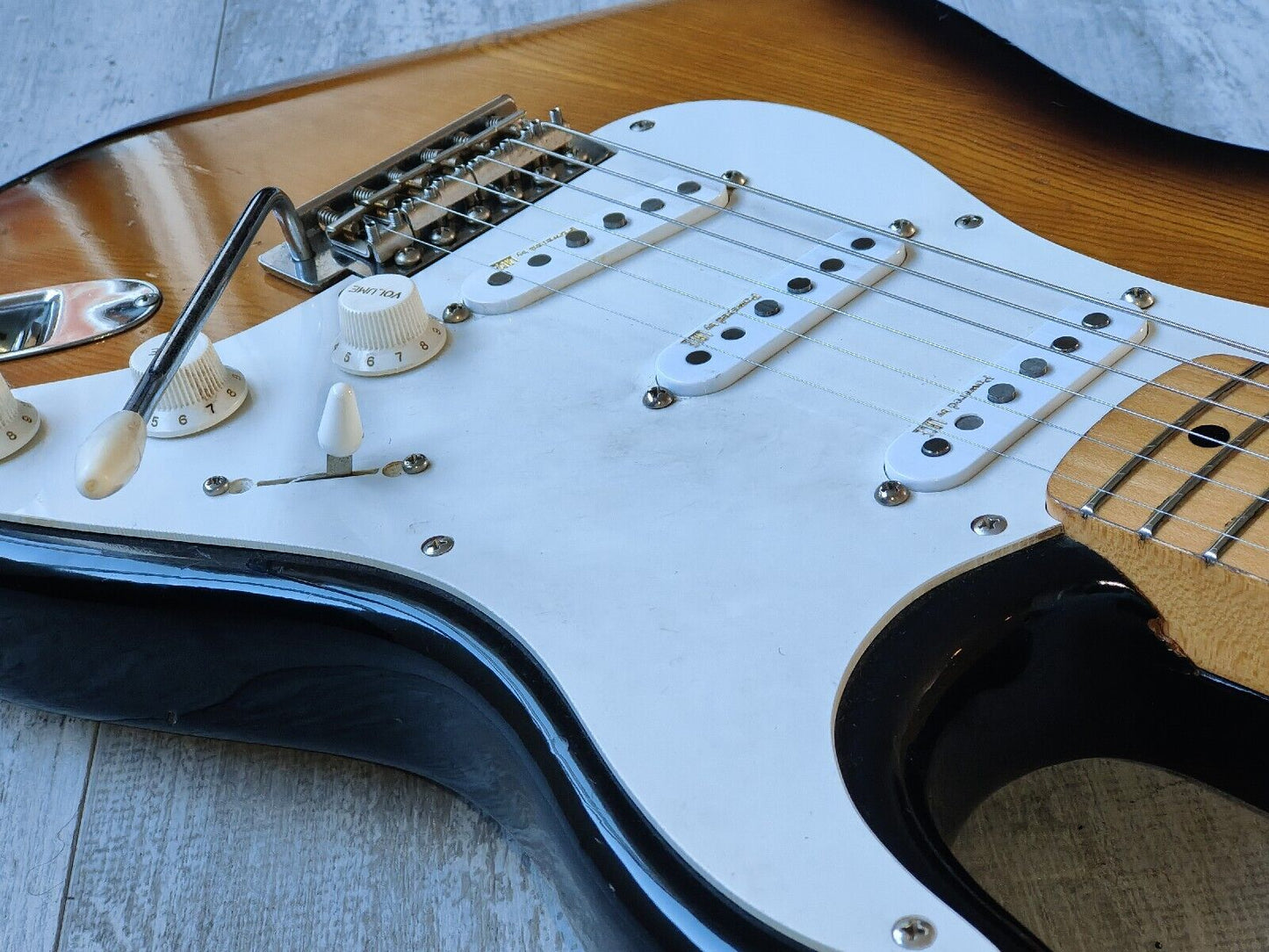 1978 Aria Pro II Japan ST-500 Strikin' Sound Stratocaster (Brown Sunburst)