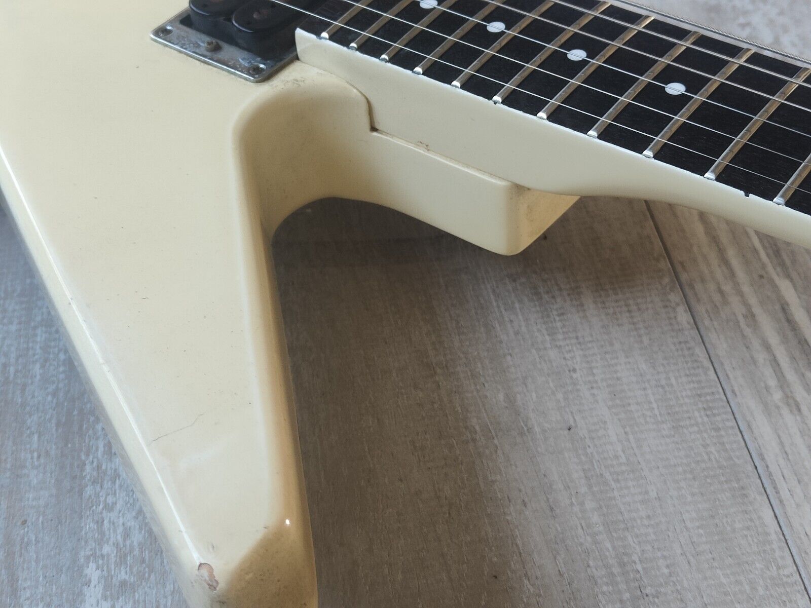 1987 Fernandes Japan BX-70 Short Scale Explorer (Vintage White