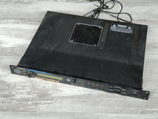 Roland JV-880 Multi Timbral Synthesizer Module