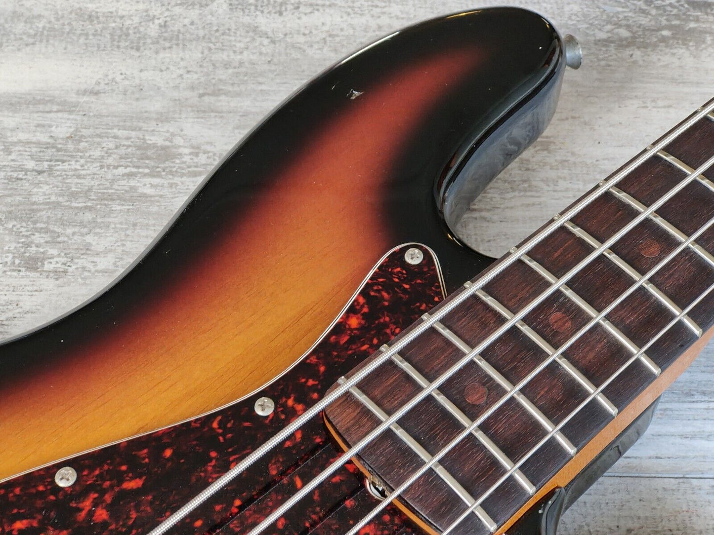 1999 Fender USA AVRI Vintage Reissue '62 Jazz Bass (Sunburst)