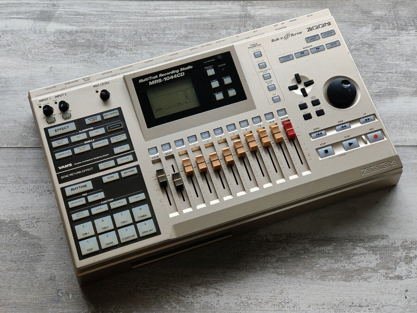 Zoom MRS-1044CD Multitrack Recording Studio