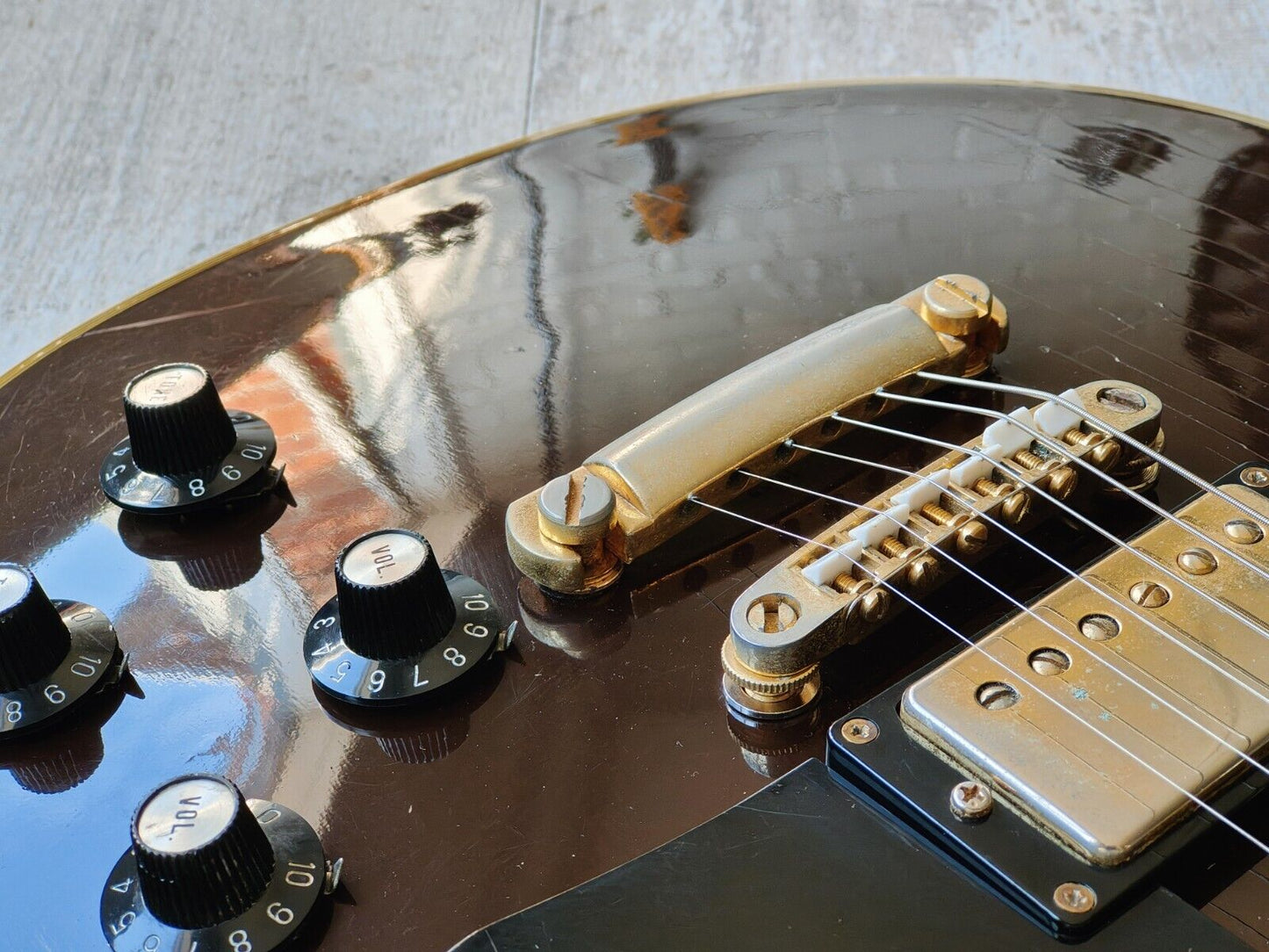 1970's Roje (Zen-On) Japan Les Paul Custom (Brown)