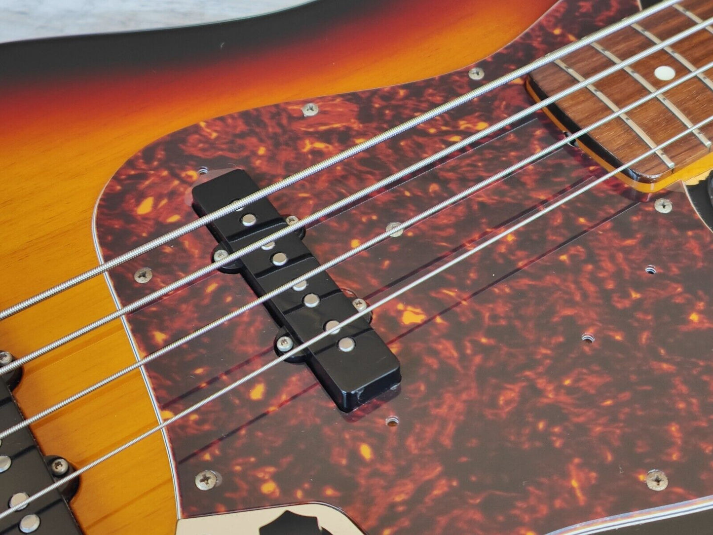 1999 Fender Japan (by Tokai) JB62-58 '62 Reissue Jazz Bass (Sunburst)