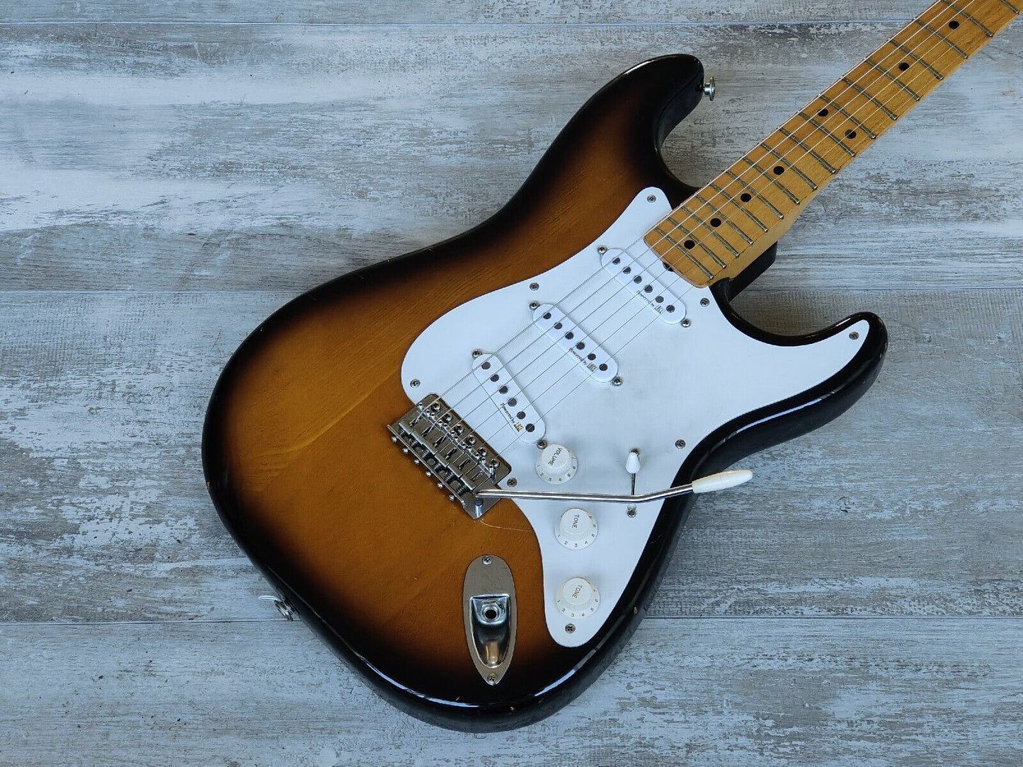 1978 Aria Pro II Japan ST-500 Strikin' Sound Stratocaster (Brown Sunburst)