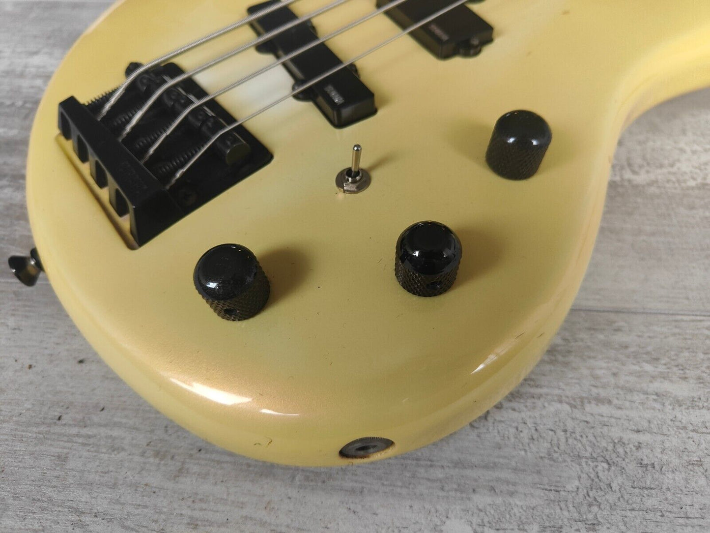 1990's Yamaha Japan Motion B Series Bass (Aged White)