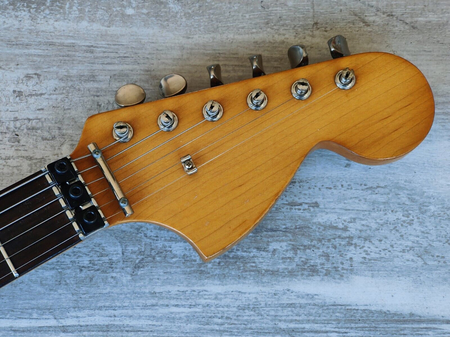 1982 Fernandes Japan RMT-50 Mustang (Vintage White)