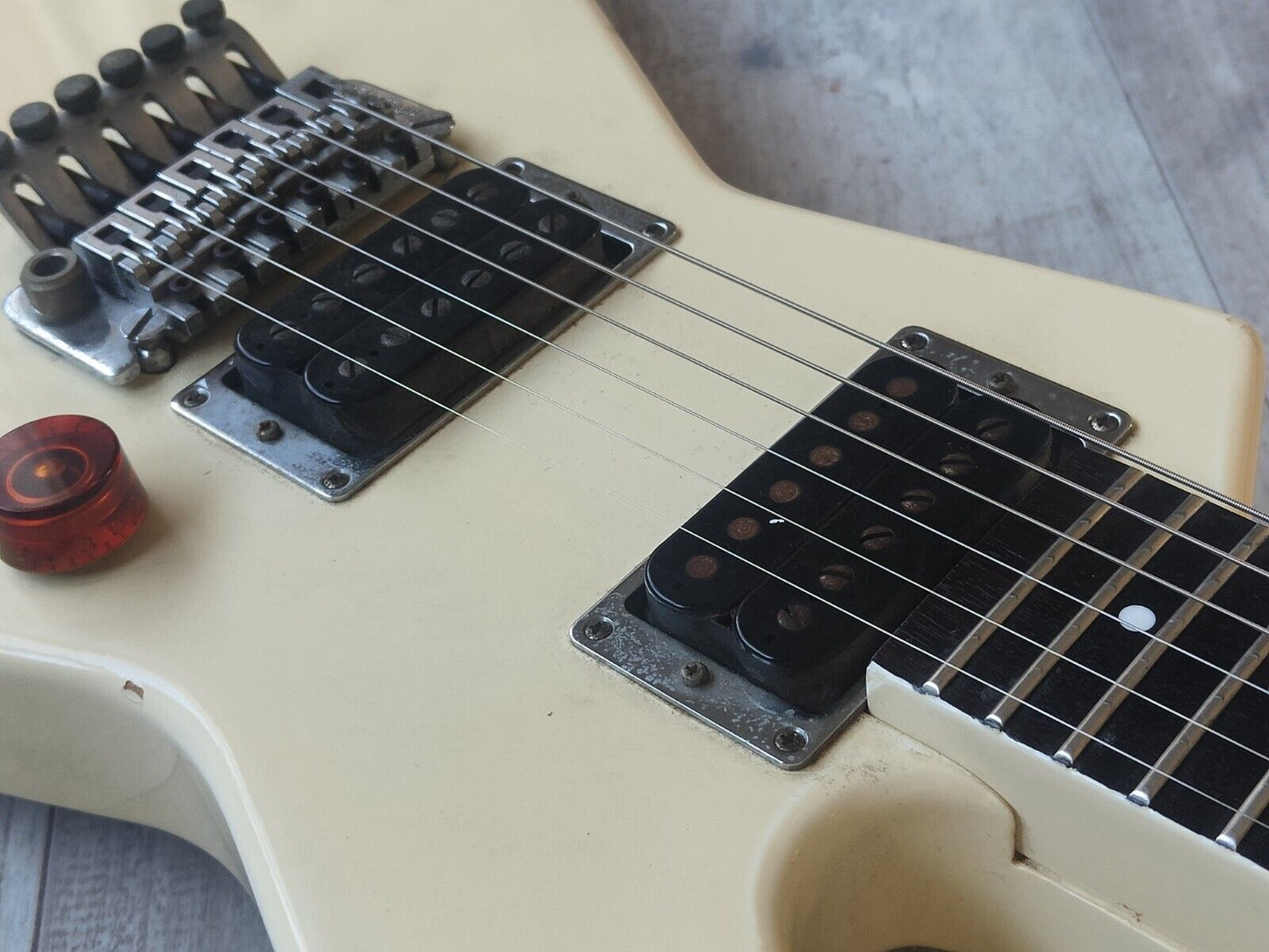 1987 Fernandes Japan BX-70 Short Scale Explorer (Vintage White)