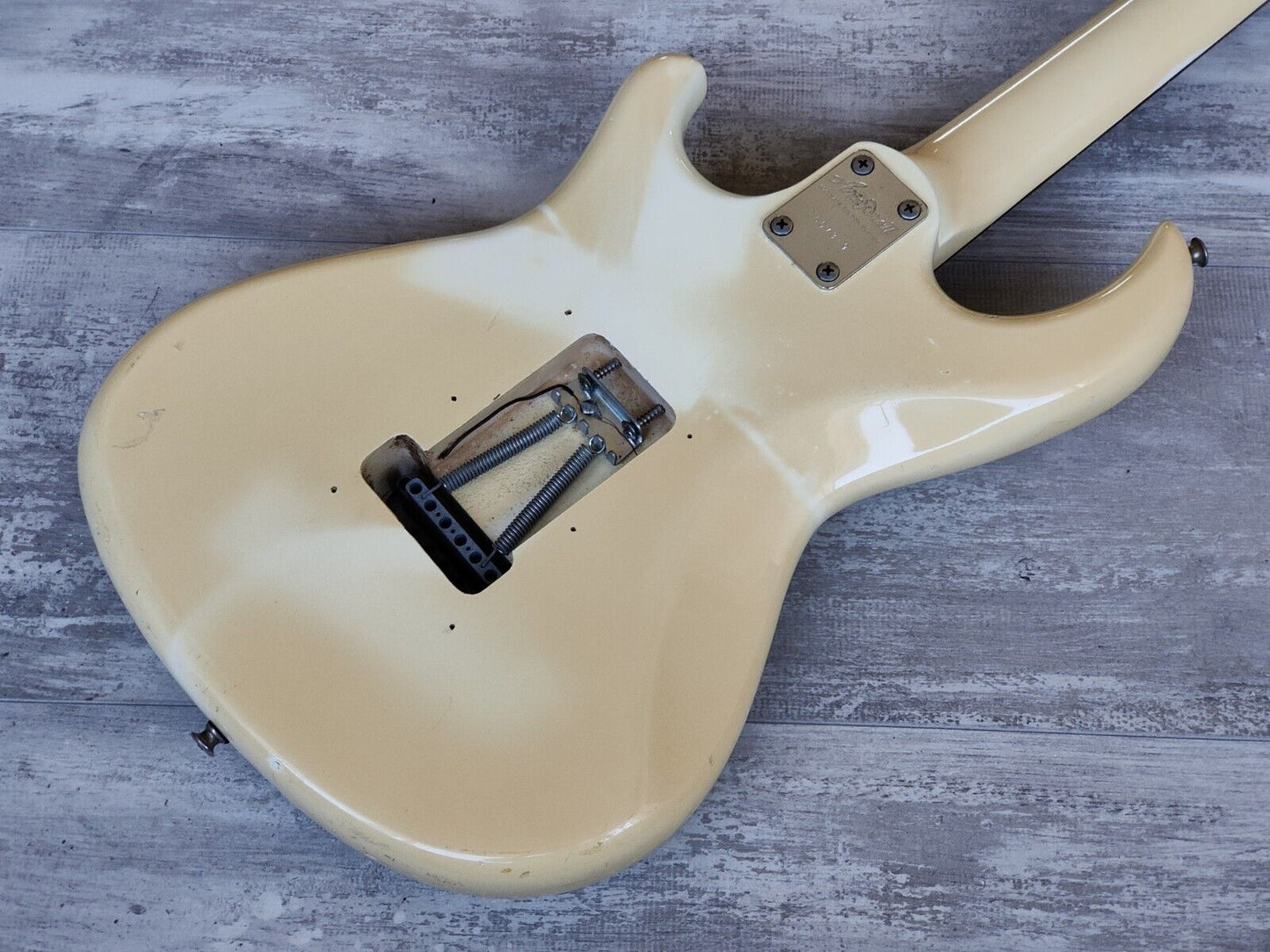 1990's Aria Pro II RS Wildcat (White)