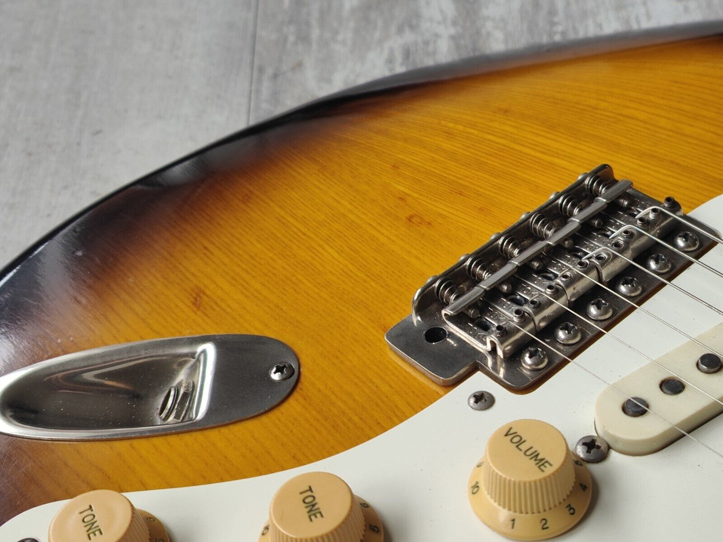 1980 Tokai ST-80 Springy Sound '54/63 Reissue Stratocaster (Brown Sunburst)