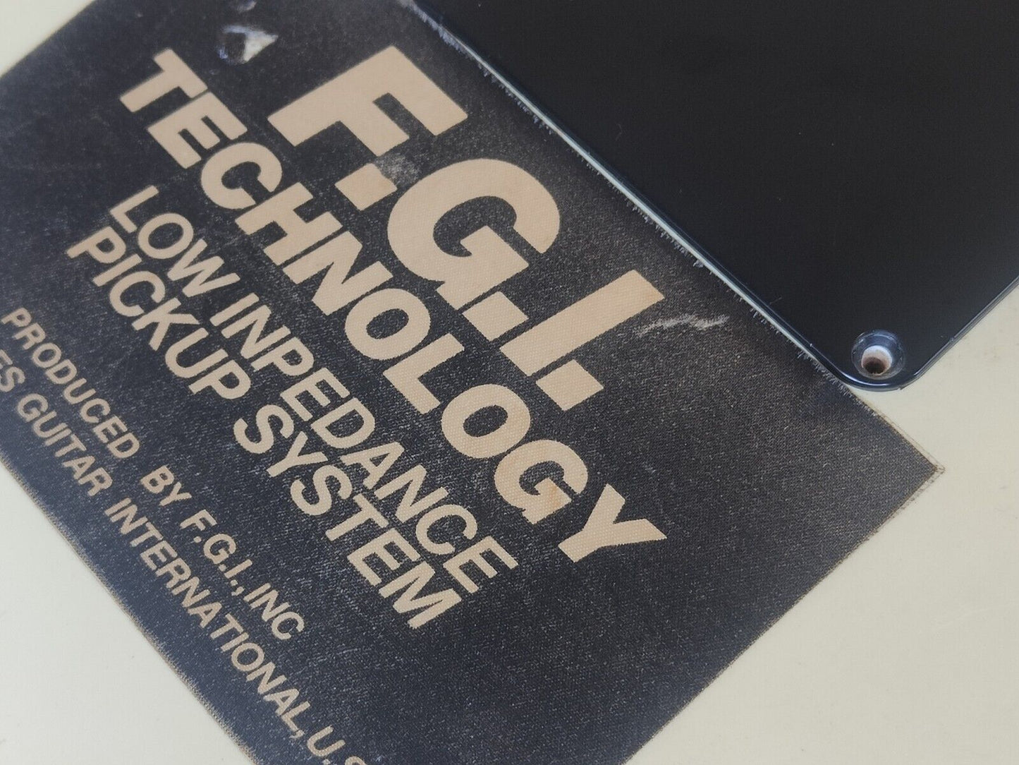 1987 Fernandes Japan BX-70 Short Scale Explorer (Vintage White)