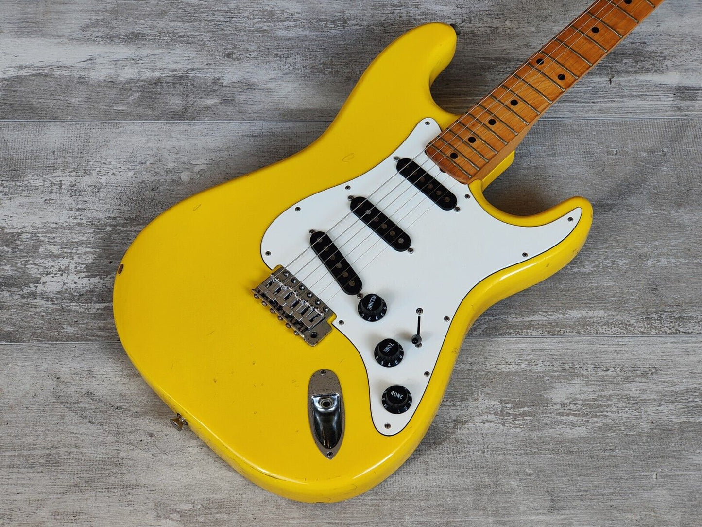 1970's Founder Japan Stratocaster (Graffiti Yellow)