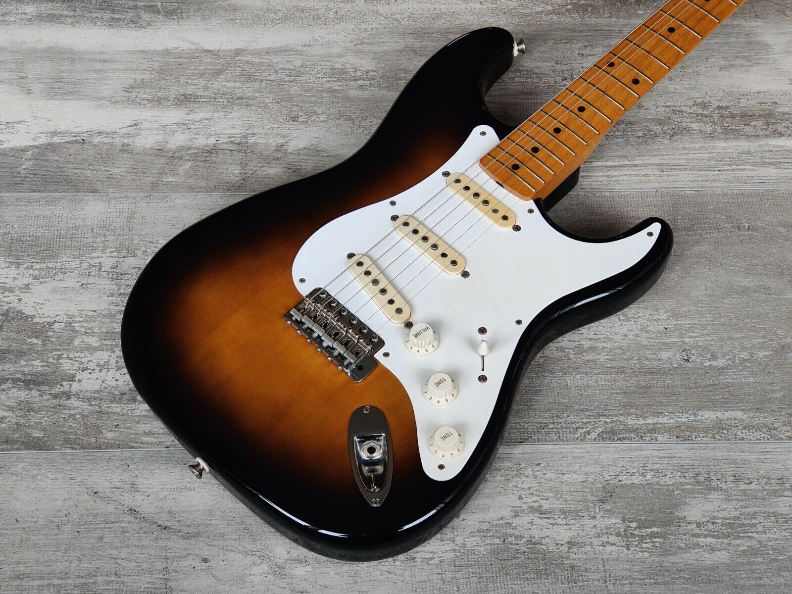 1987 Fender Japan ST54 '54 Reissue Stratocaster w/Soft V Neck (Brown S ...