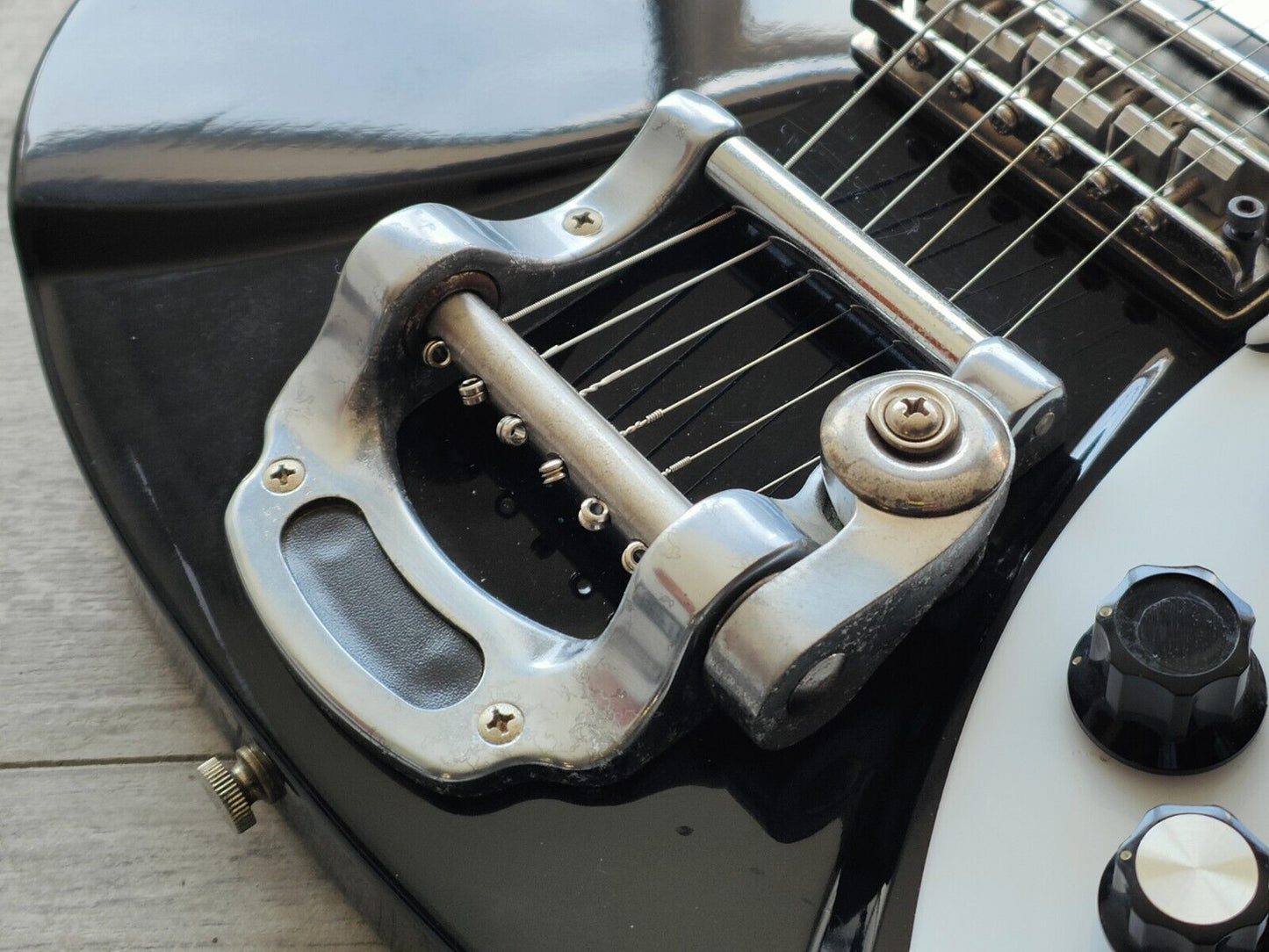 1992 Fernandes Japan RG-80 325 John Lennon Model (Black)