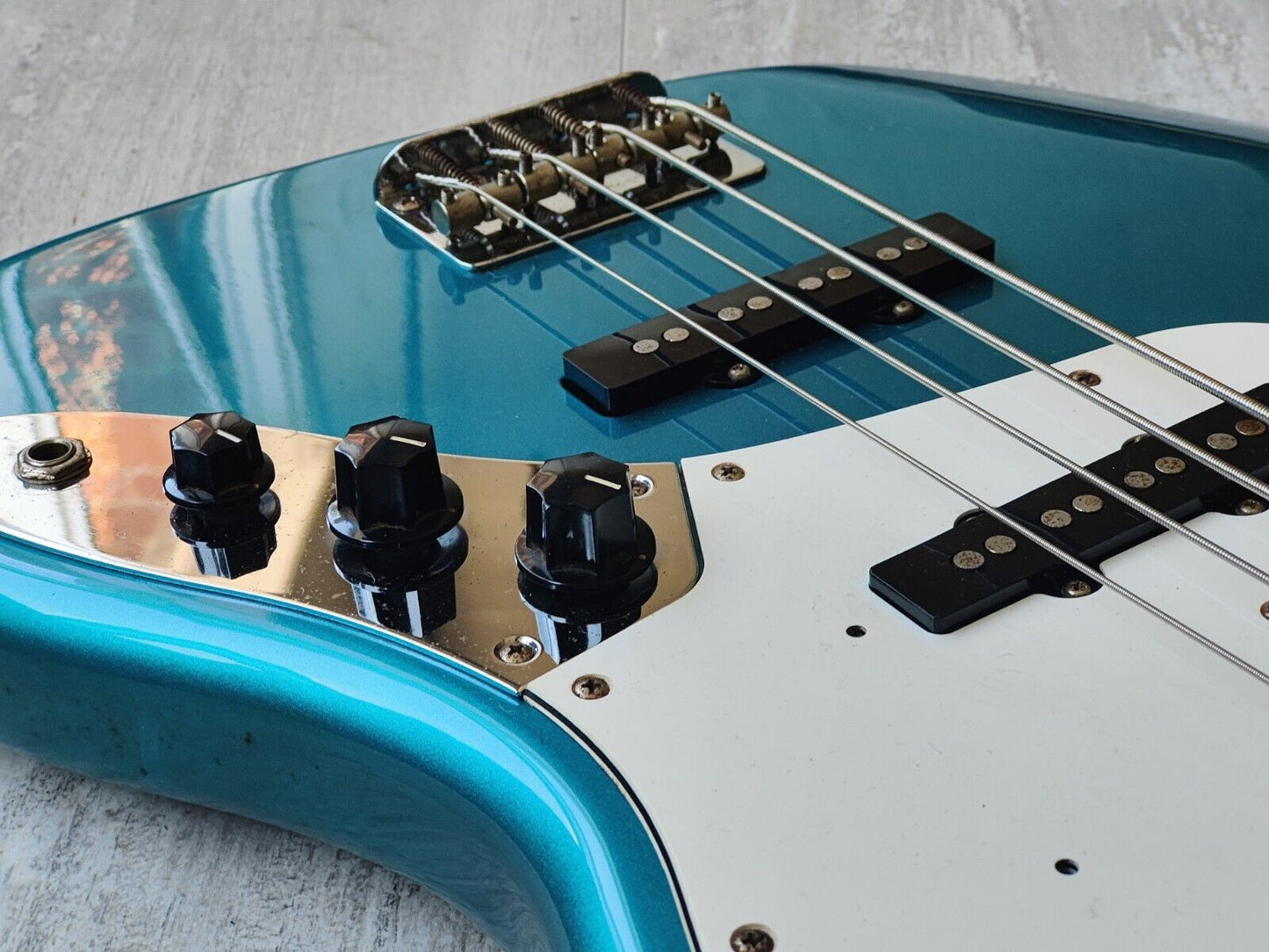 2002 Fender Japan Jazz Bass Standard (Lake Placid Blue)