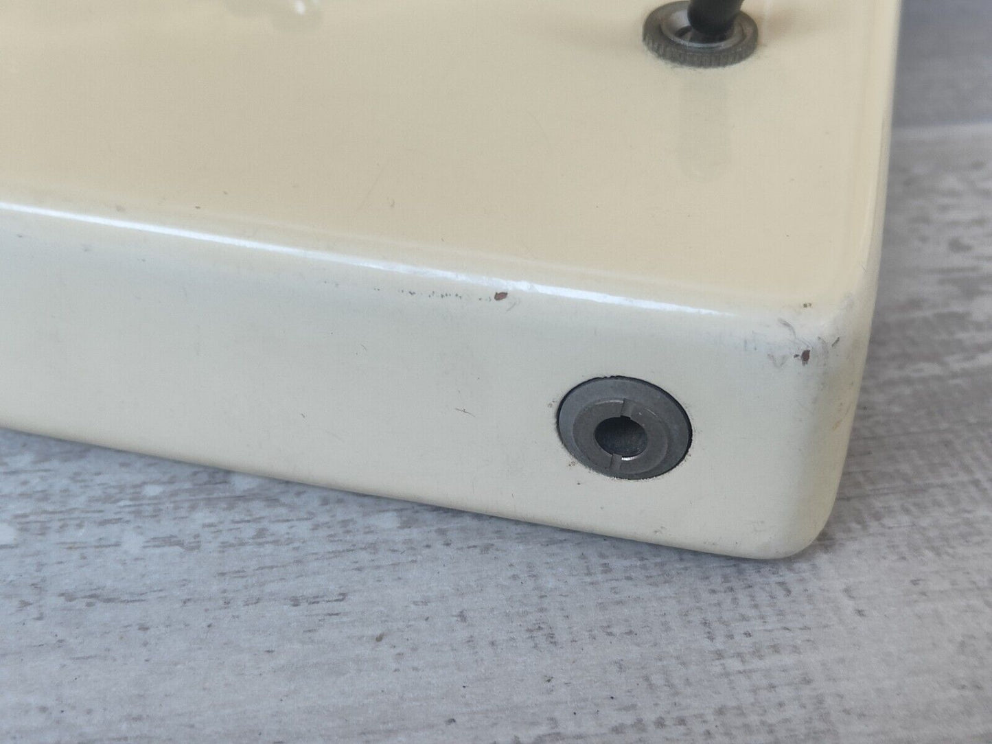 1987 Fernandes Japan BX-70 Short Scale Explorer (Vintage White)